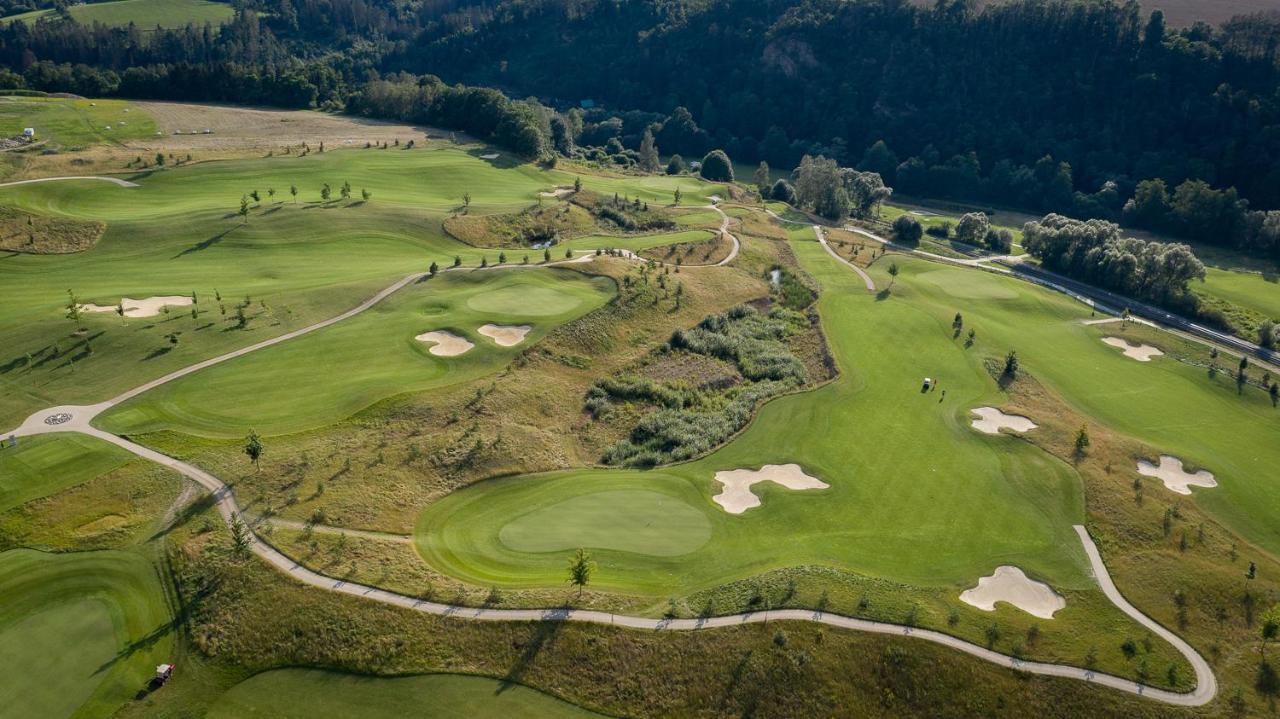 Panorama Golf Resort Kacov Exterior photo